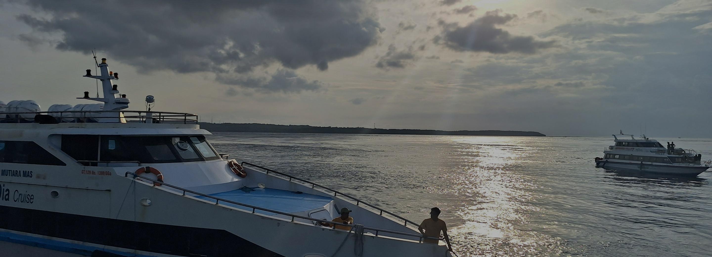 Background image for cruise banner mobile