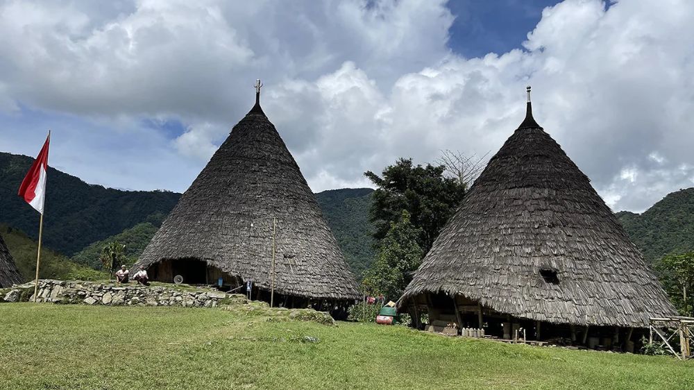 Sarat dengan Kearifan Lokal, Inilah Wae Rebo “Desa di Atas Awan”