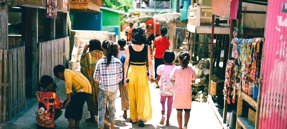 يداً بيد لأستكشاف جزيرة ميسا في فلوريس