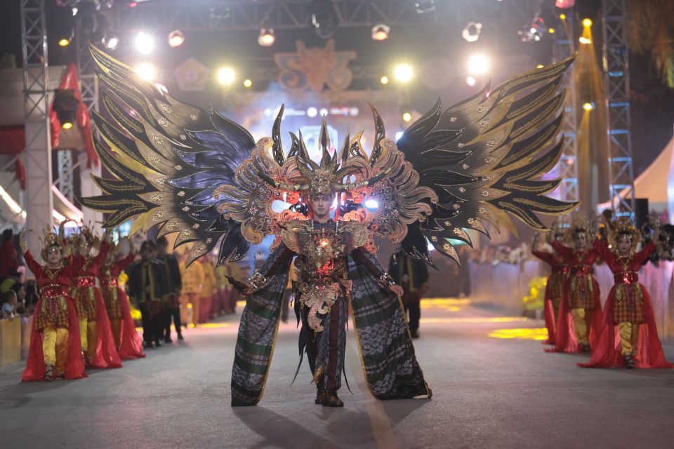 Sultra Tenun Carnival