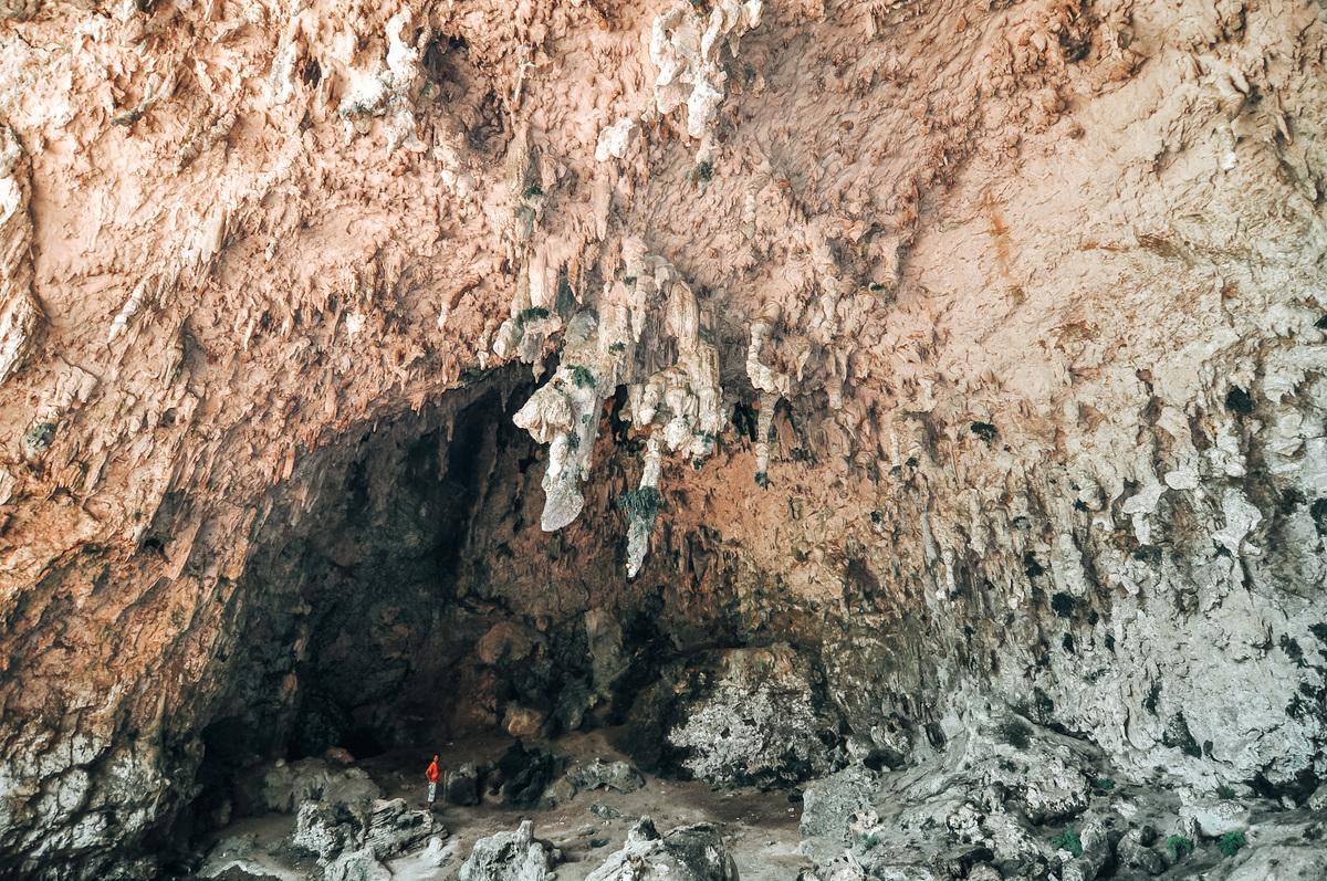 LIANG BUA石灰岩溶洞，印尼霍比特人的家園