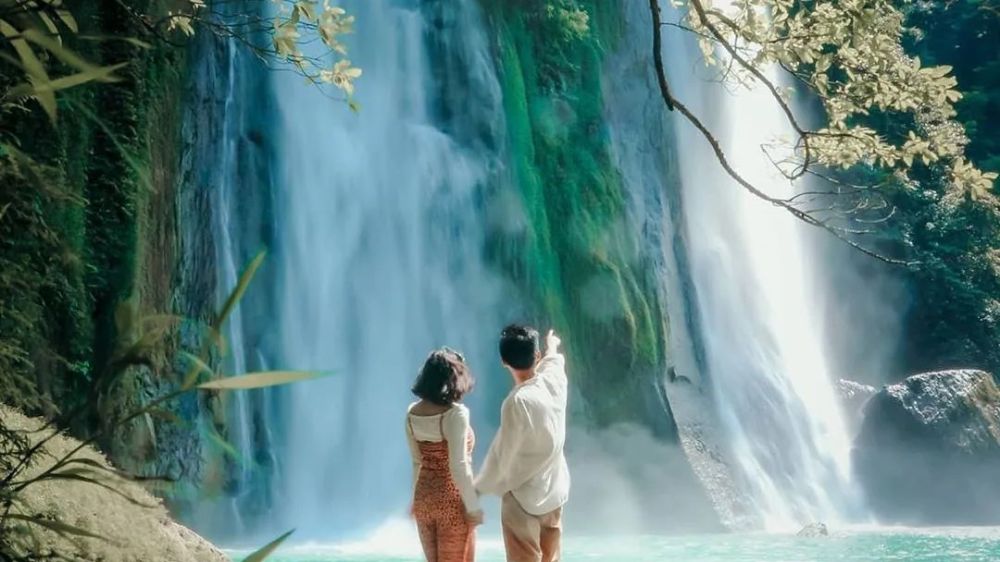10 Destinasi Prewedding Alam Paling Eksotik di Indonesia