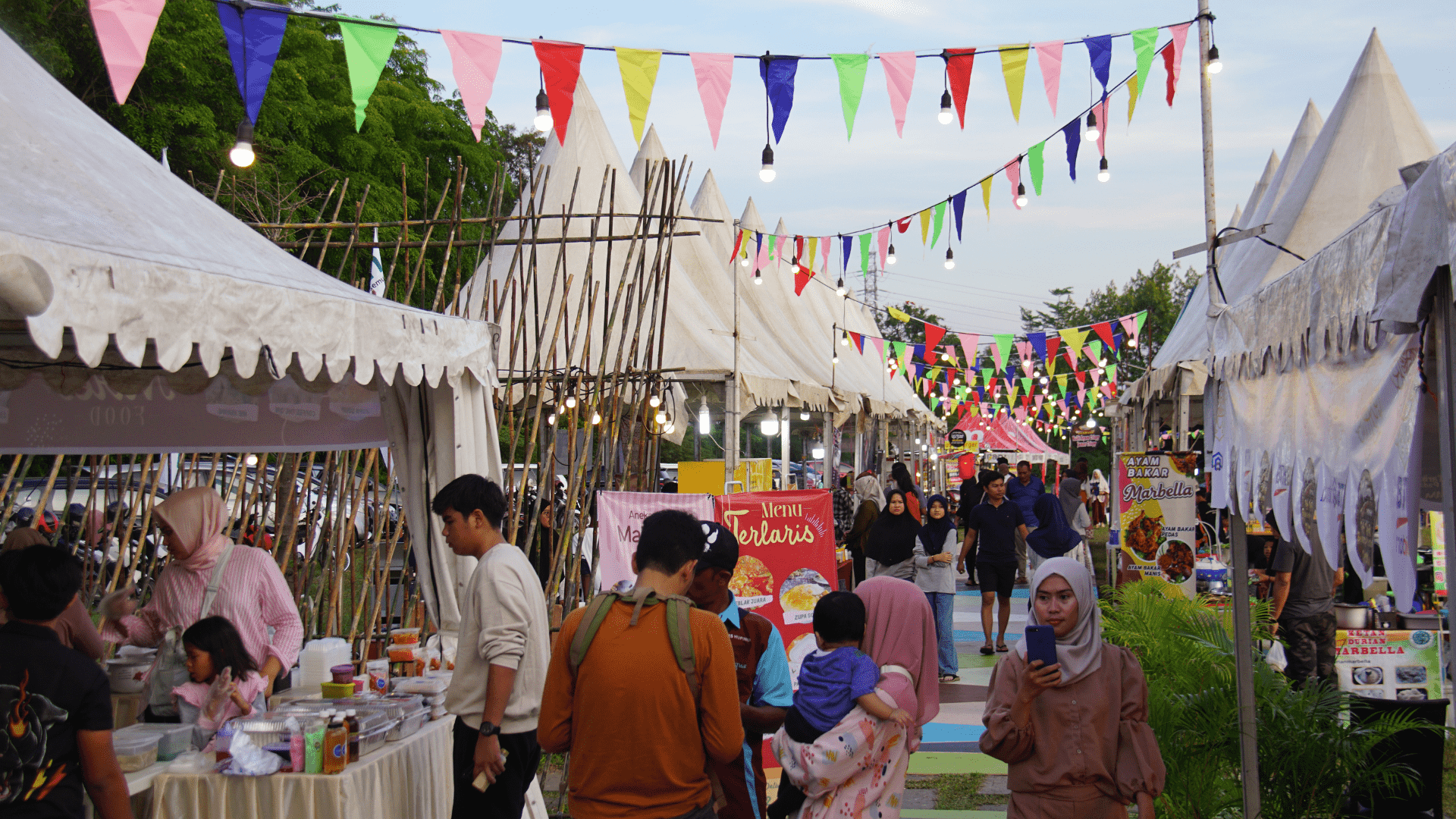 Batam Wonderfood & Art Ramadhan