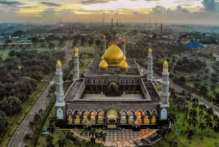 Masjid Kubah Emas Dian Al-Mahri Depok